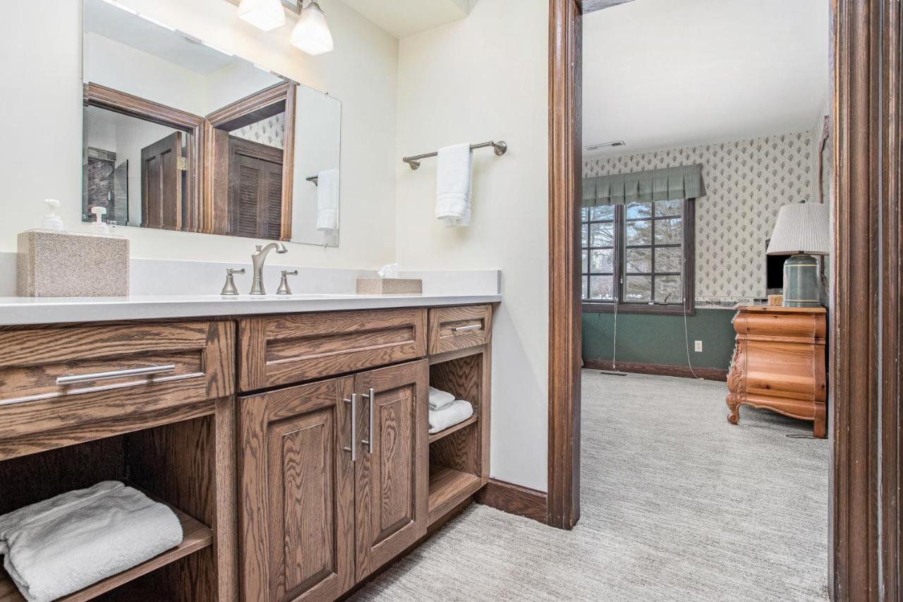 Point O' Woods Villa Benton Harbor Exteriör bild